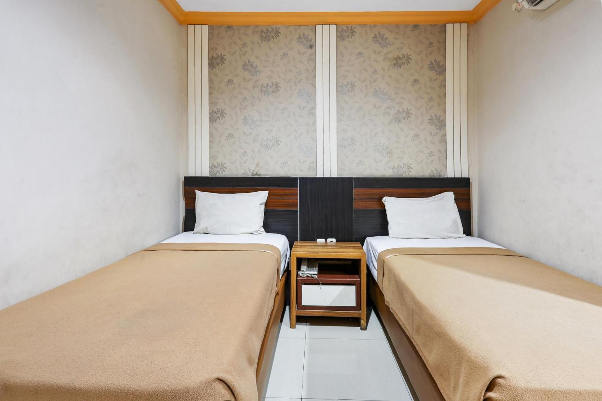 Collection O 93163 Hotel Grand Kartika Parepare Exteriör bild